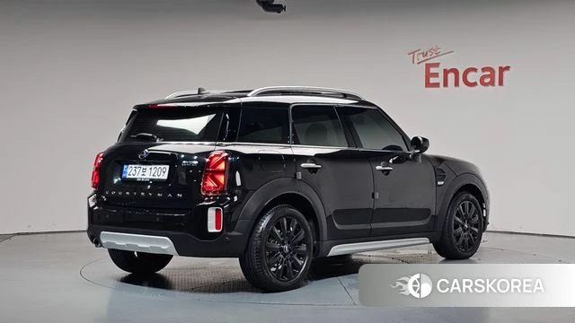 Mini Cooper Countryman 2024 Черный из Кореи
