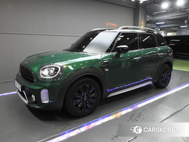 Mini Cooper Countryman 2023 Светло-зеленый из Кореи