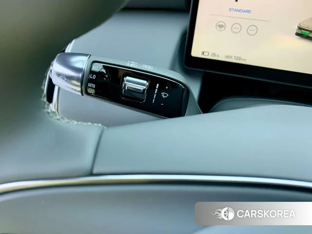 Xiaopeng Motors Xiaopeng P7+ 2025 Серебристо-серый из Китая