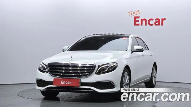 Mercedes-Benz E-Class W213 2019 Белый из Кореи
