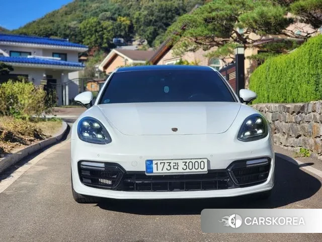 Porsche Panamera (971) 2020 Белый из Кореи