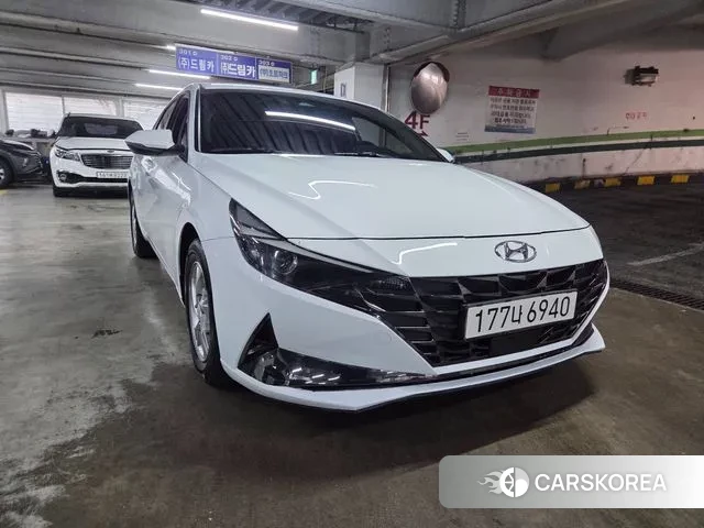 Hyundai Avante (CN7) 2021 Белый из Кореи