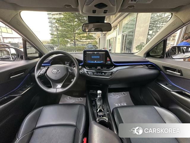 Toyota C-HR 2021 Белый из Китая