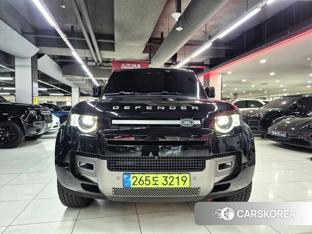 Land Rover Defender (L663) 2025 Черный из Кореи