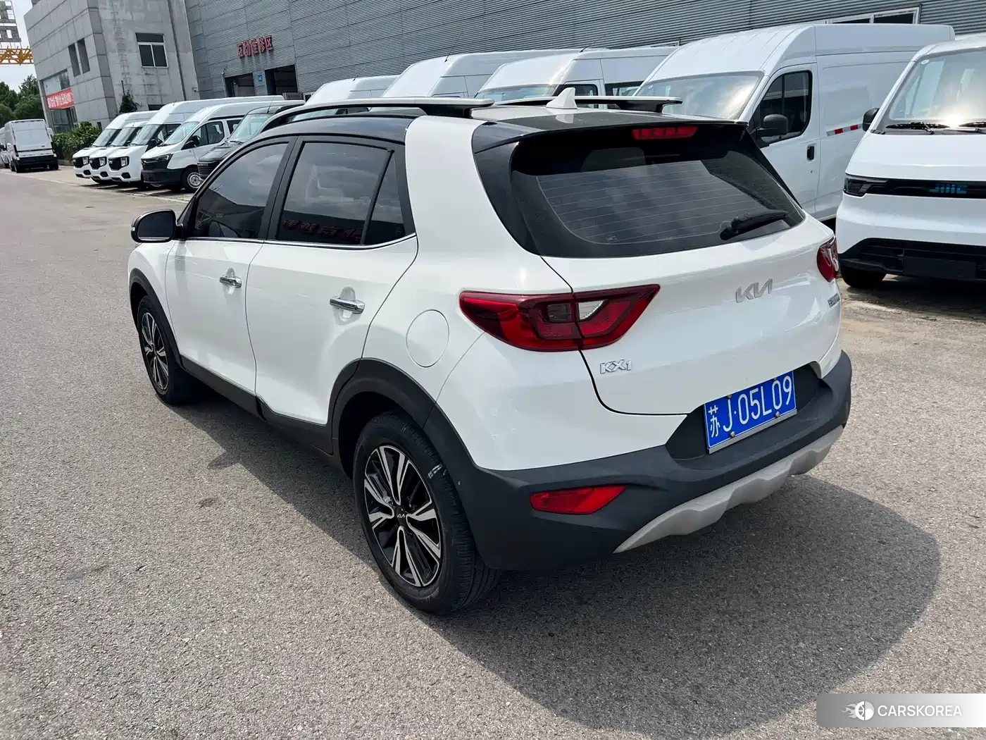 Kia KX1 2022 Белый из Китая