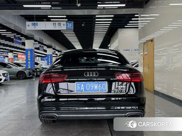 Audi A6L 2018 Черный из Китая
