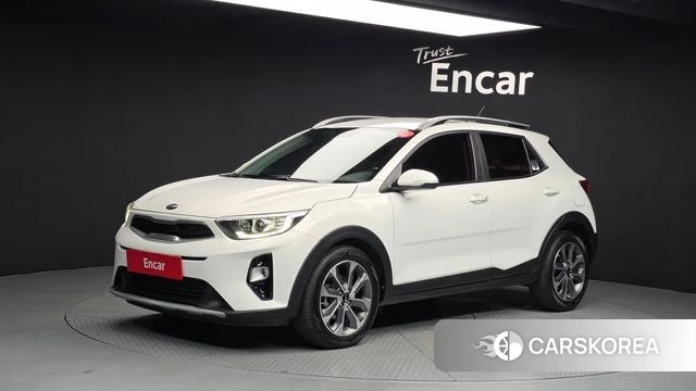 Kia Stonic 2018 Белый из Кореи