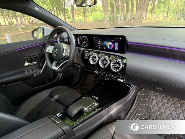 Mercedes-Benz Class A 2023 Белый из Китая