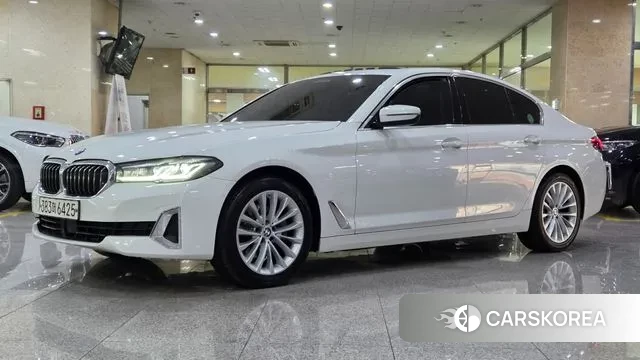 BMW 5 Series (G30) 2022 Белый из Кореи