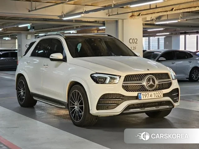 Mercedes-Benz GLE-Class W167 2023 Белый из Кореи