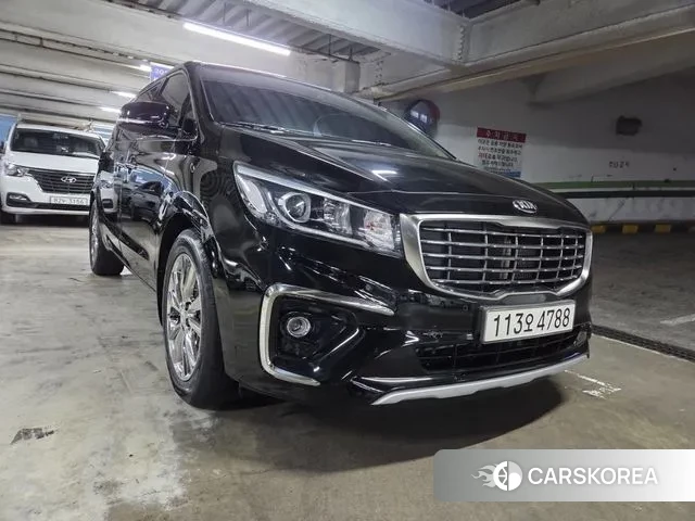 Kia The New Carnival 2019 Черный из Кореи