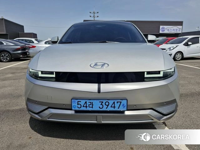 Hyundai Ionic 5 2022 Серебристо-серый из Кореи