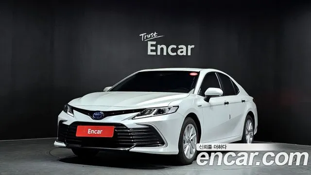 Toyota Camry (XV70) 2023 Белый из Кореи