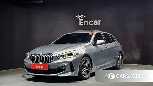 BMW 1 Series (F40) 2024 Серебристо-серый из Кореи