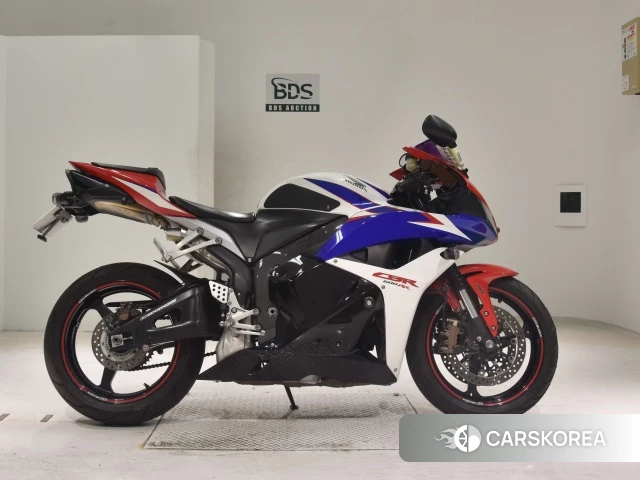 Проданный Honda CBR600RR ABS 2010 из Японии