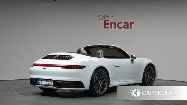 Porsche 911(992) 2024 Белый из Кореи