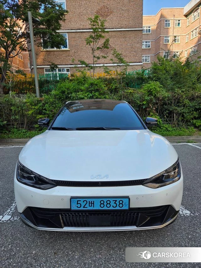 Kia EV6 2023 Белый из Кореи
