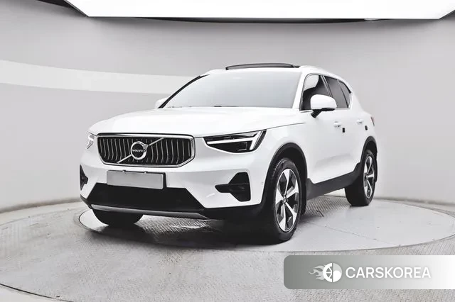 Volvo XC40 2024 Белый из Кореи