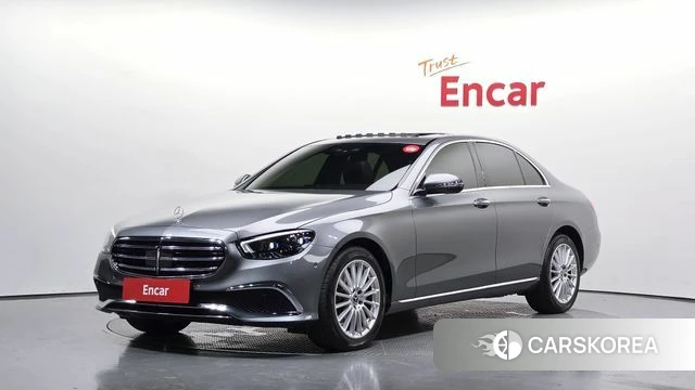 Mercedes-Benz E-Class W213 2021 Серый из Кореи