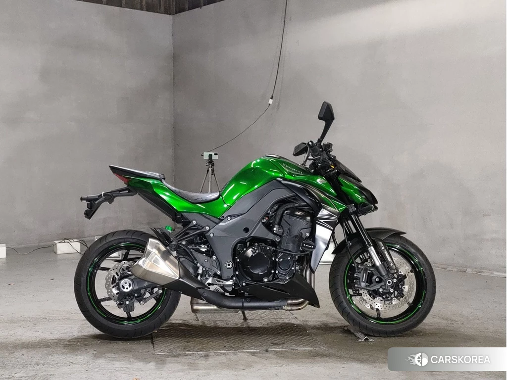 Проданный Kawasaki Z1000 2018 из Японии