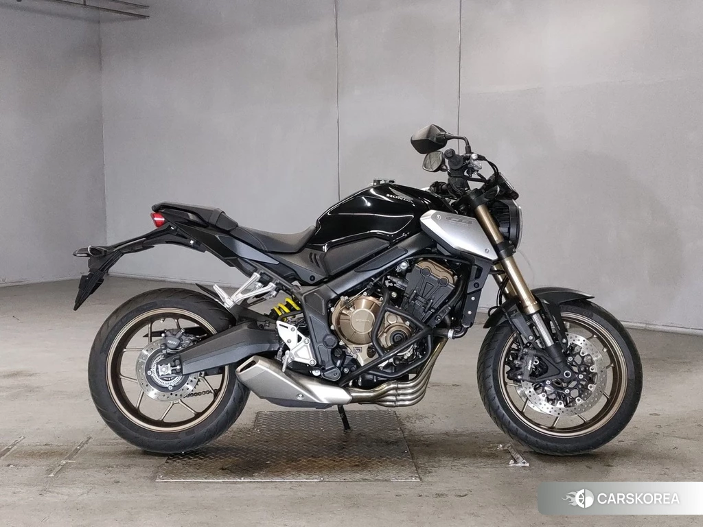 Проданный Honda CB650R 2020 из Японии