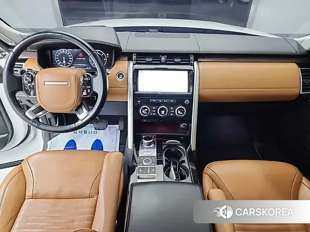 Land Rover Discovery 5 2019 Белый из Кореи