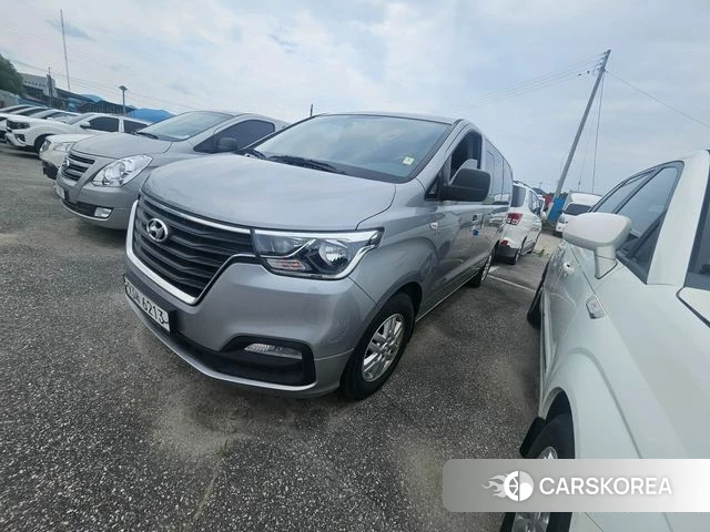 Hyundai The New Grand Starex 2019 Серебристо-серый из Кореи