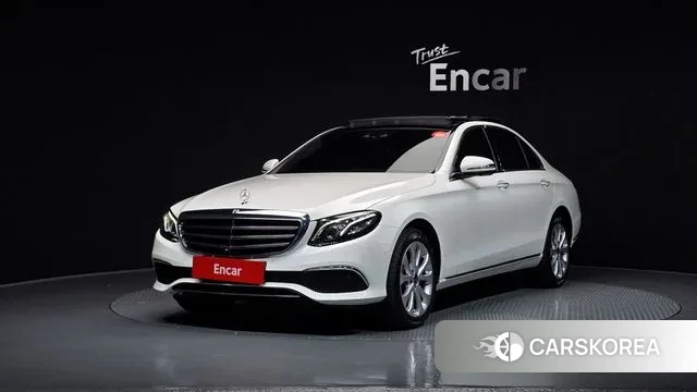 Mercedes-Benz E-Class W213 2019 Белый из Кореи