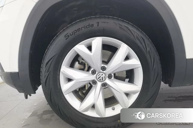 Volkswagen Tourang 2021 Белый из Китая