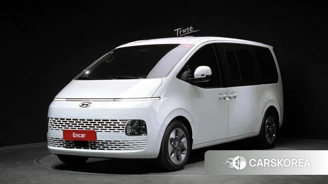 Hyundai Staria 2023 Белый из Кореи