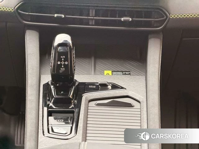 Lynk 03 2023 Черный из Китая