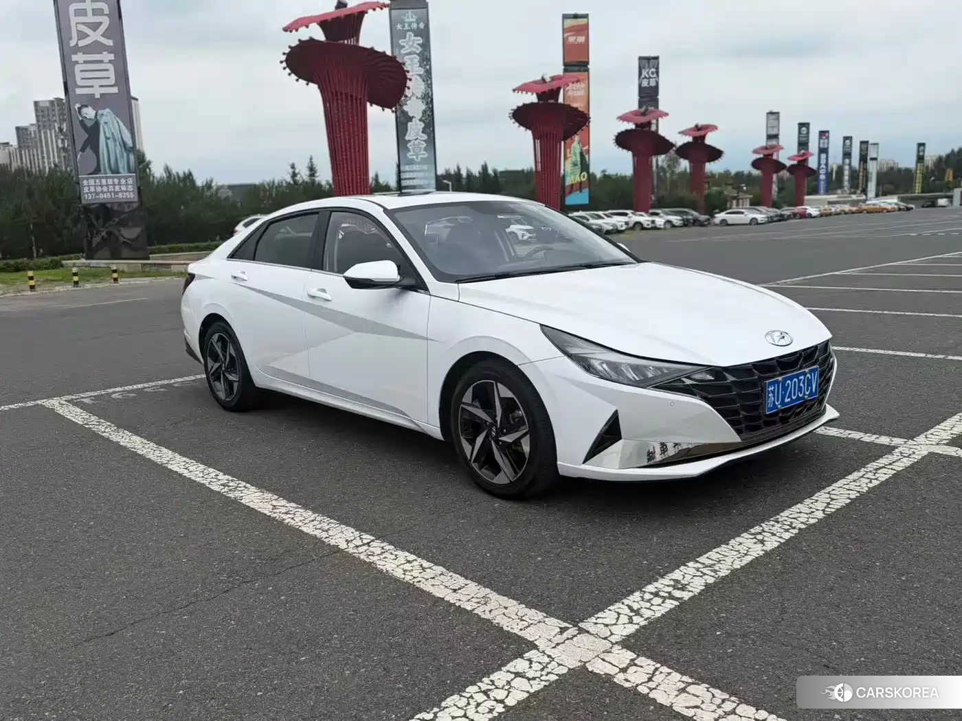Hyundai Elantra 2022 Белый из Китая