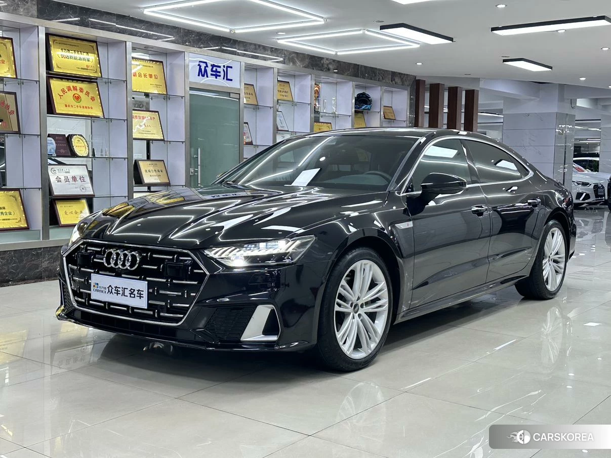 Audi A7L 2025 Черный из Китая