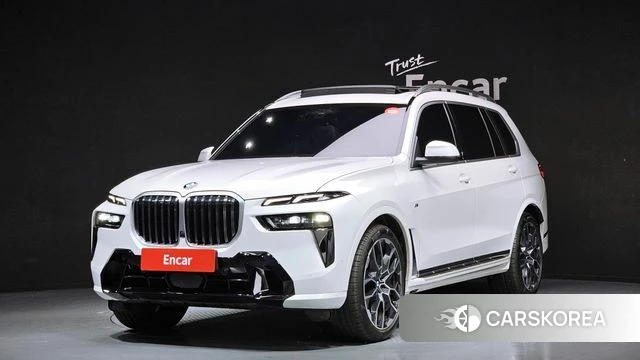 BMW X7 (G07) 2025 Белый из Кореи