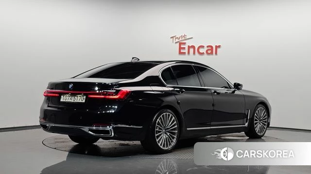 BMW 7 Series (G11) 2020 Черный из Кореи