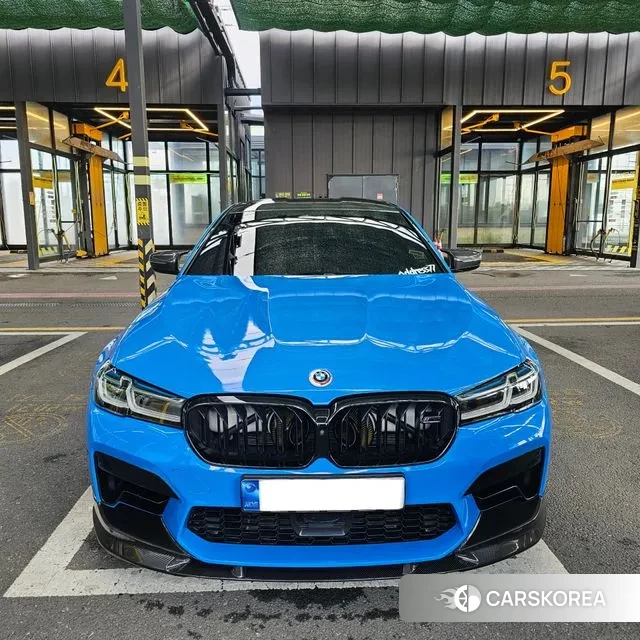 BMW M5 (F90) 2023 Белый из Кореи