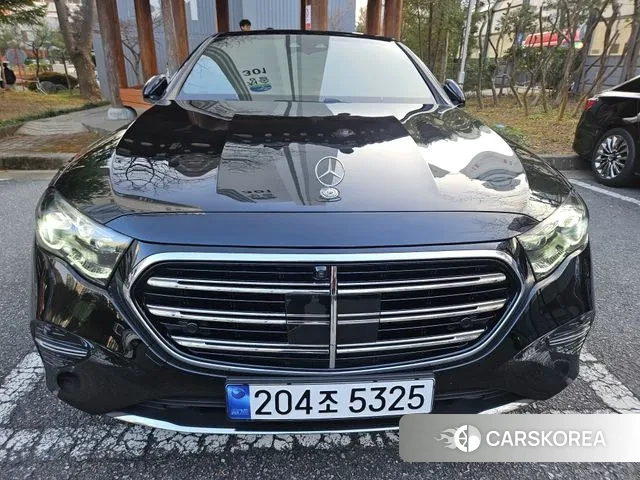 Mercedes-Benz E-Class W214 2025 Черный из Кореи