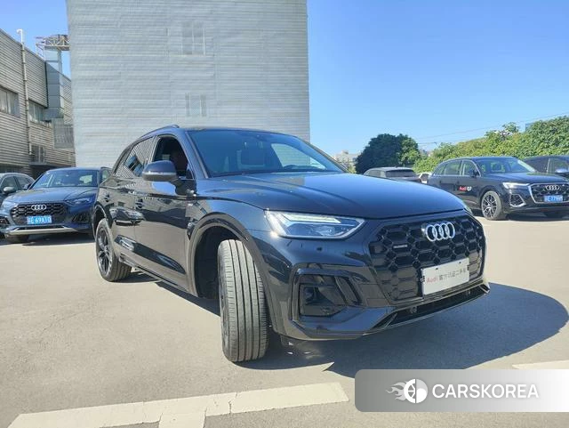 Audi Q5L 2025 Черный из Китая