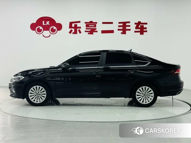 Volkswagen Lavida 2022 Черный из Китая