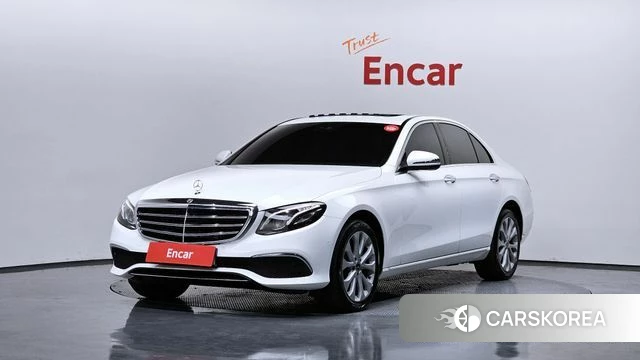 Mercedes-Benz E-Class W213 2019 Белый из Кореи