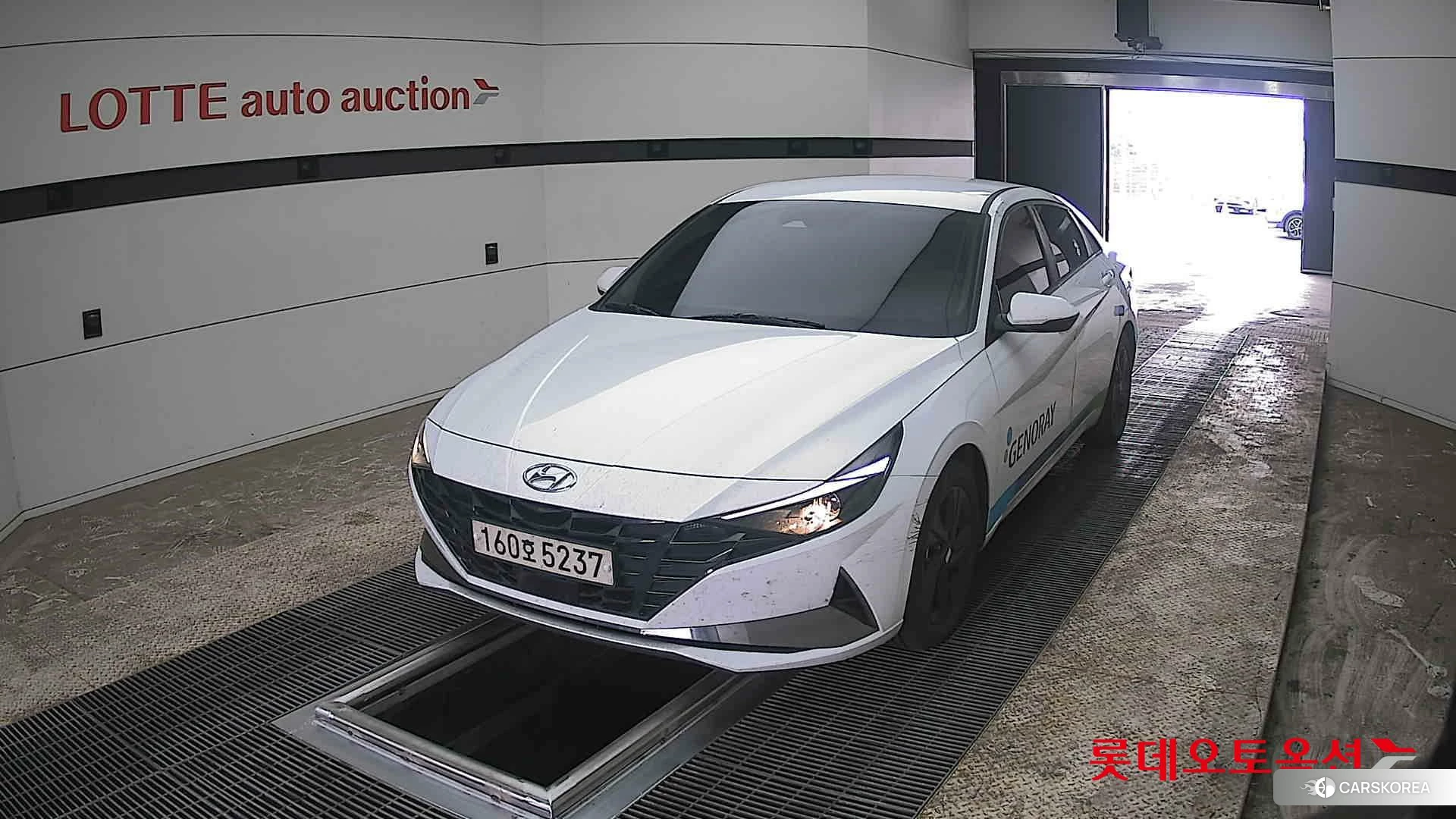 Hyundai Avante Hybrid 2021 Polar White из Кореи