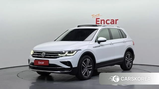 Volkswagen Tiguan second Generation 2022 Белый из Кореи