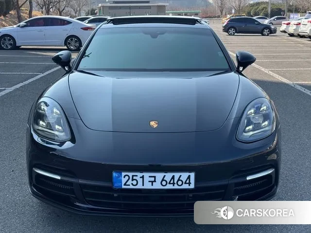 Porsche Panamera (971) 2019 Черный из Кореи