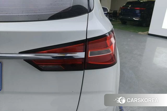 Roewe RX3 2019 Белый из Китая