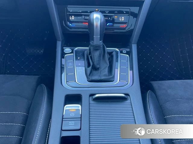 Volkswagen Magotan 2022 Черный из Китая