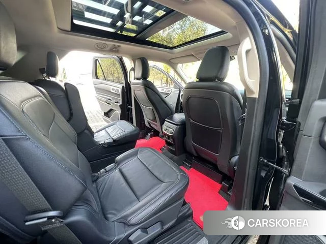 Ford Explorer 2021 Черный из Китая
