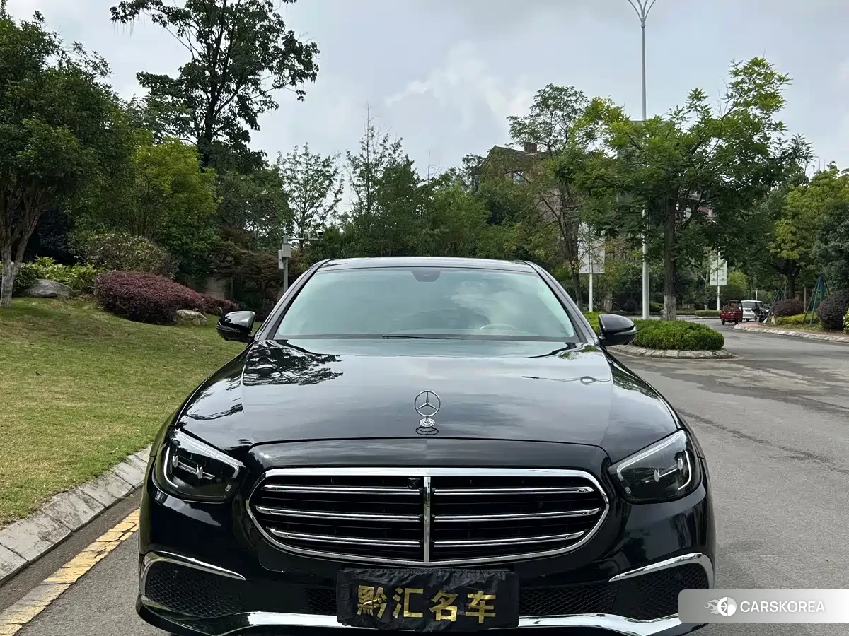 Mercedes-Benz E-Class 2022 Черный из Китая
