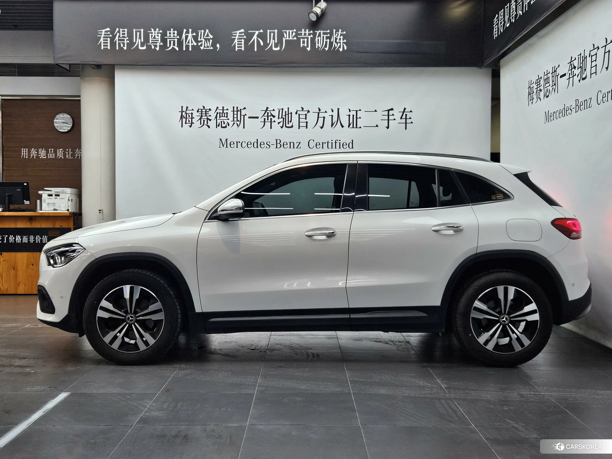 Mercedes-Benz GLA 2021 Белый из Китая