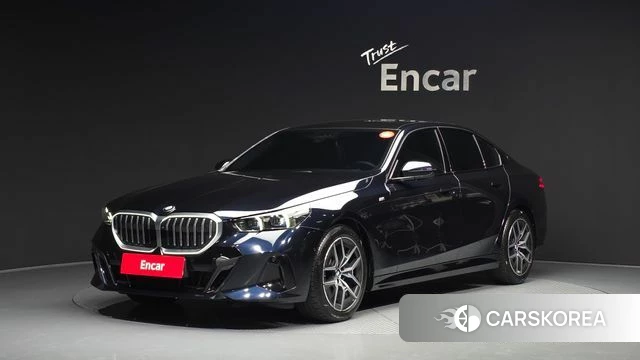 BMW 5 Series (G60) 2024 Черный из Кореи