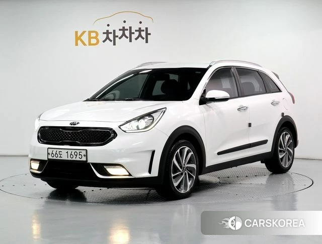 Kia Niro 2018 Белый из Кореи